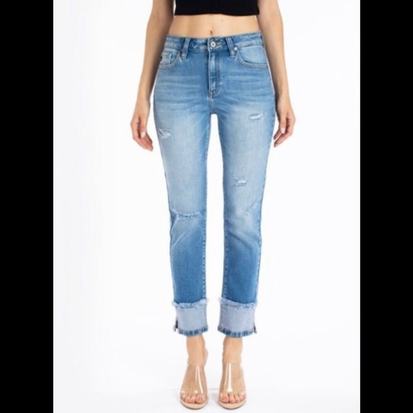 KanCan Denim - Kan Can Medium wash straight leg jeans Sz 26